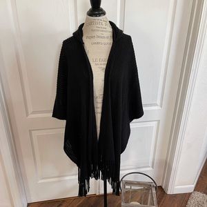 Flowy Long Poncho 🖤